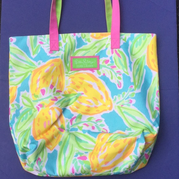 Lilly Pulitzer Handbags - Lilly Pulitzer tote 🍋